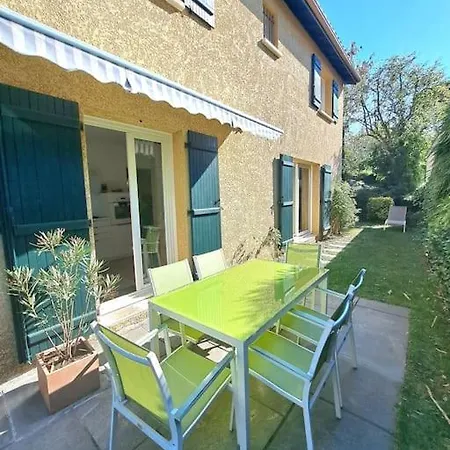 Maison Au Calme . 5ieme Arr . Ouest Lyonnais 度假居 *